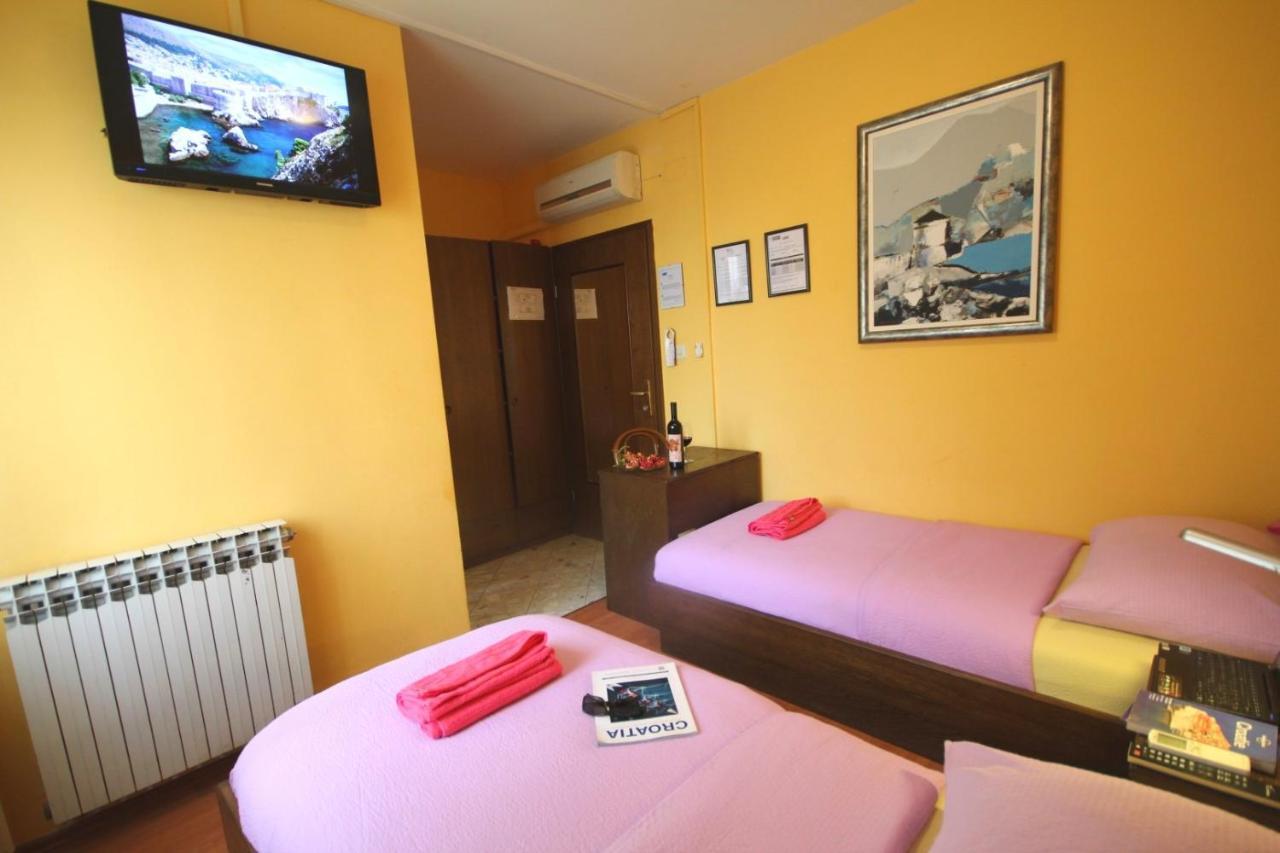 Guest House Vila Micika Дубровник Екстериор снимка