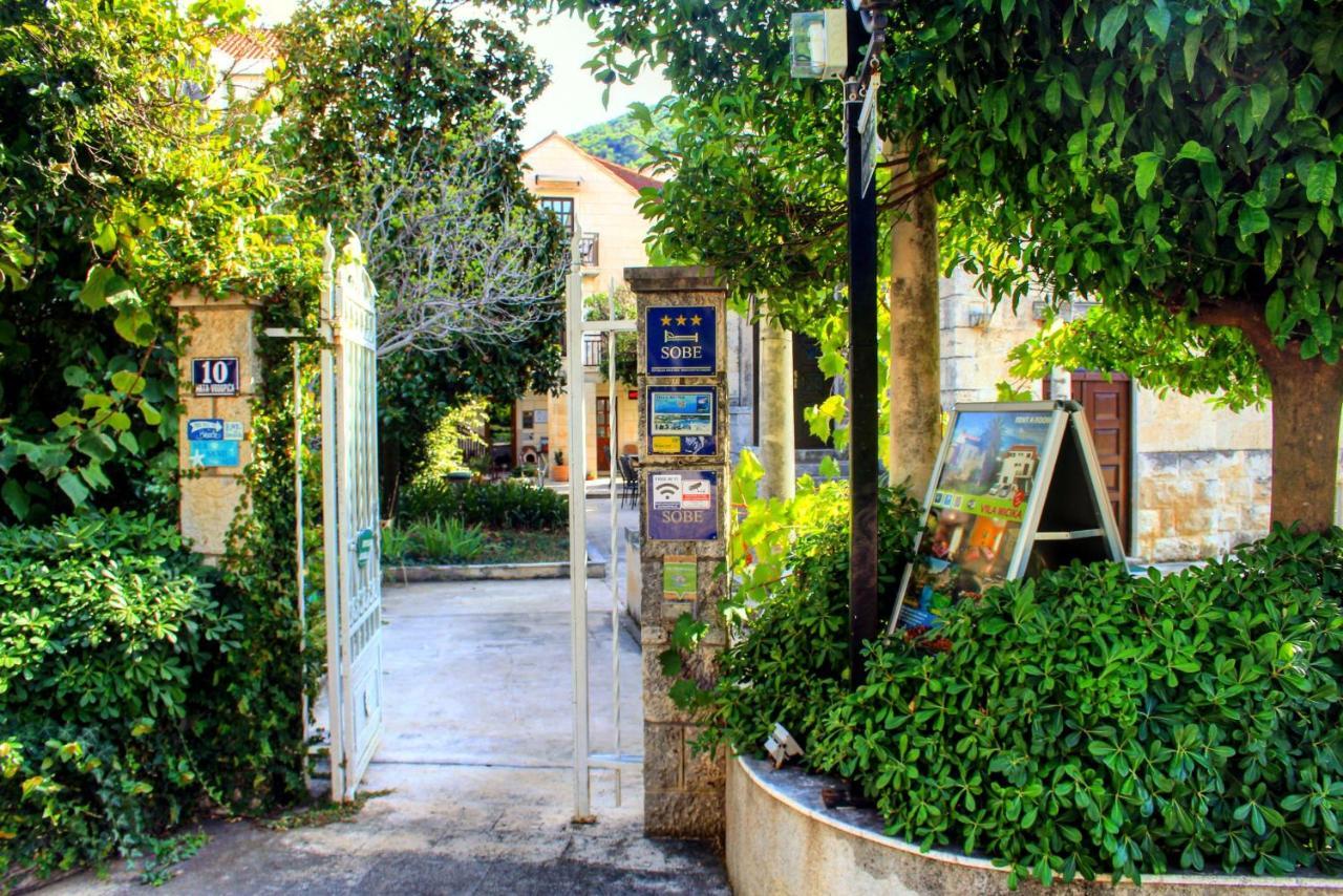 Guest House Vila Micika Дубровник Екстериор снимка