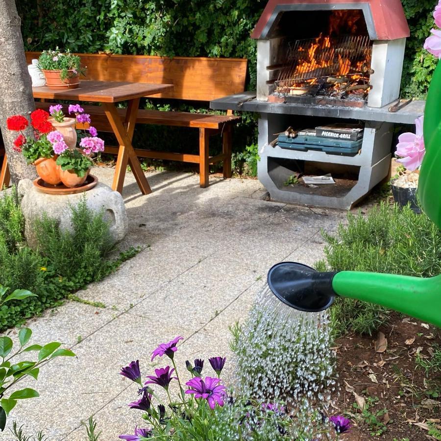 Guest House Vila Micika Дубровник Екстериор снимка